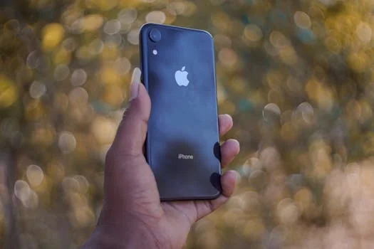 Using smartphone hands